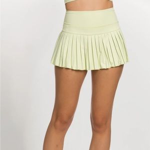 Gold hinge light green tennis skirt